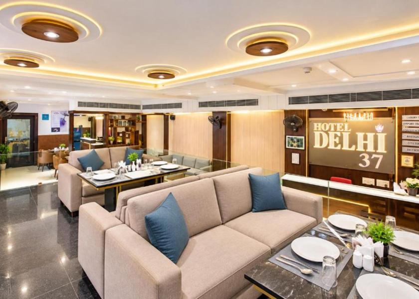 Delhi Delhi Food & Dining