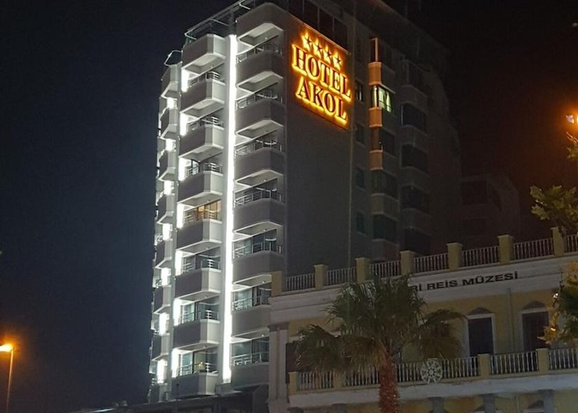 Çanakkale Çanakkale Front of property - evening/night