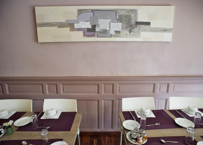 Brittany Saint-Malo Dining Area