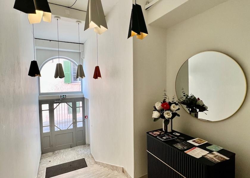 Corsica Bastia Lobby