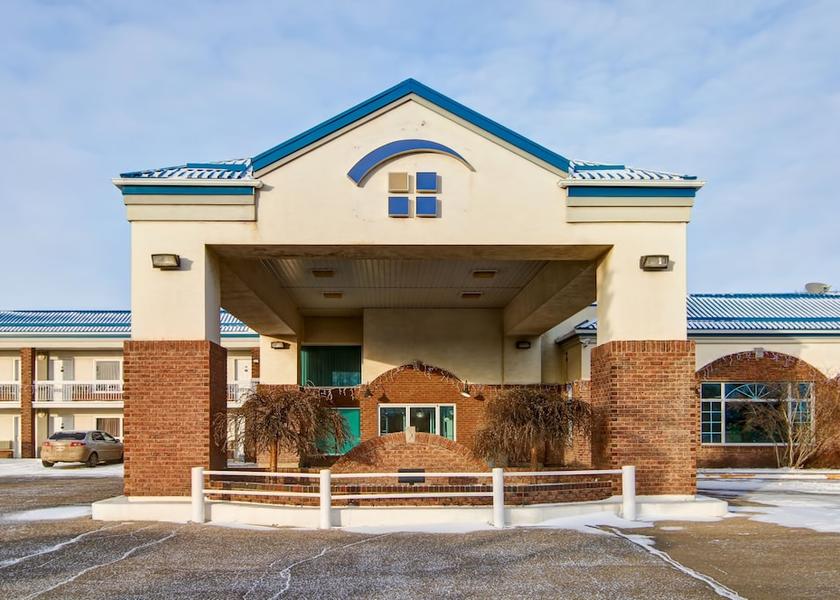 Alberta Stettler Facade