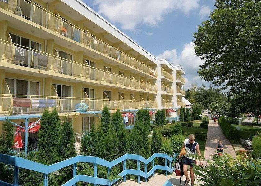  Albena Exterior Detail