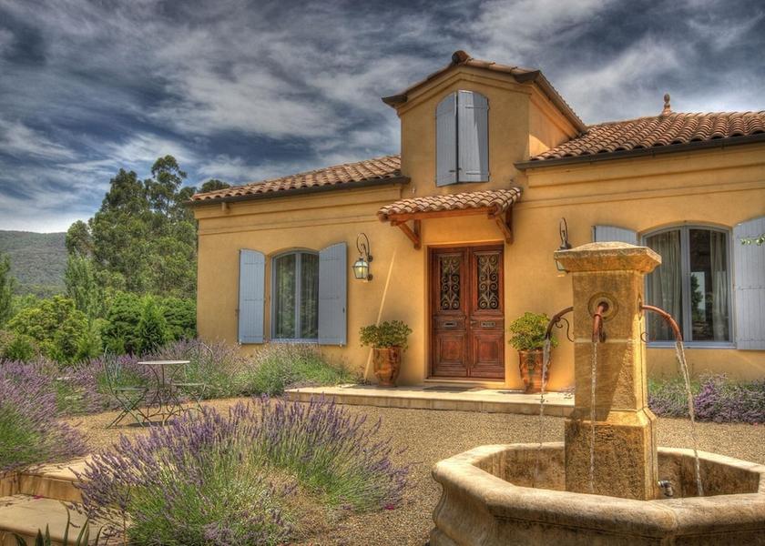 Victoria Warburton Primary image