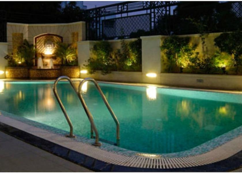 Gujarat Rajkot Rooftop pool