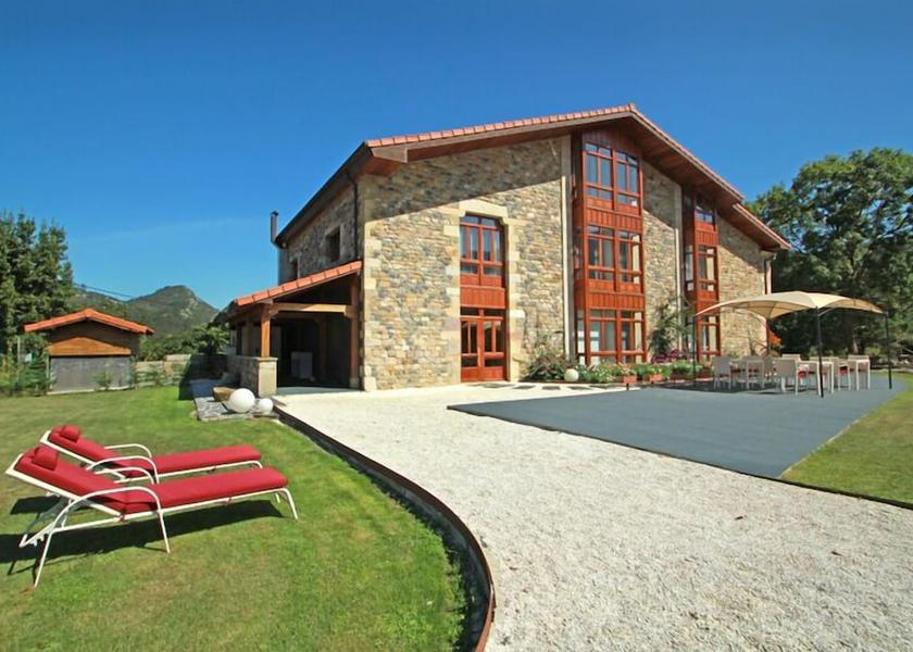 Cantabria Puente Viesgo Facade