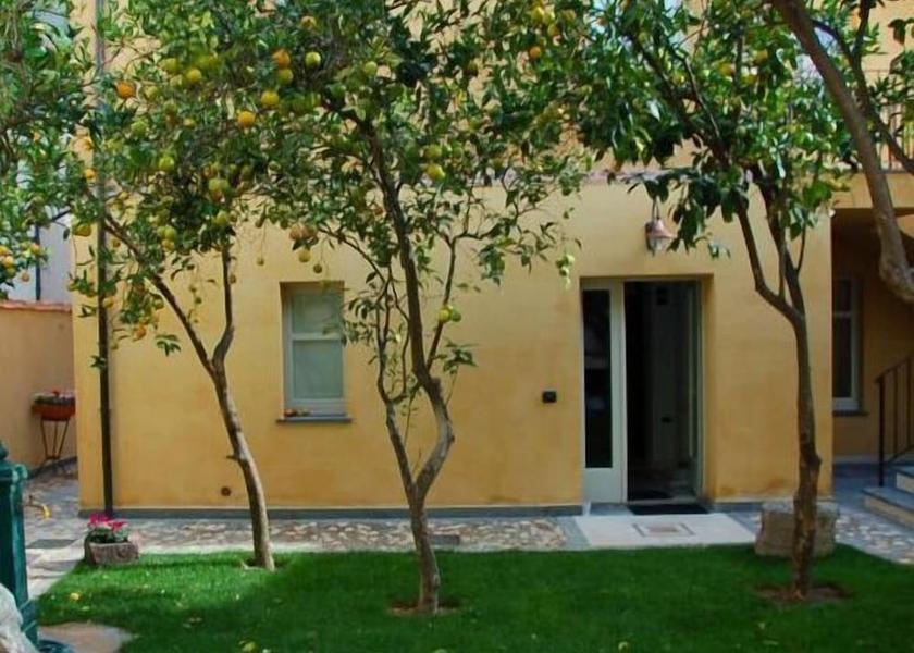 Sardinia Terralba Property Grounds