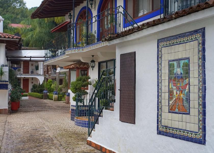 State of Mexico Valle de Bravo Building design