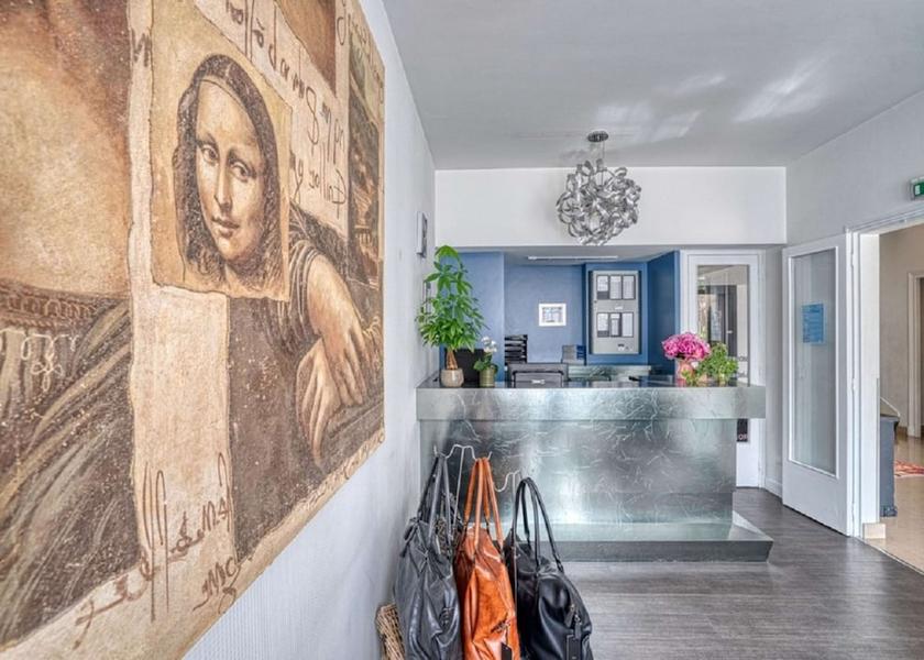 Centre - Loire Valley Amboise Lobby