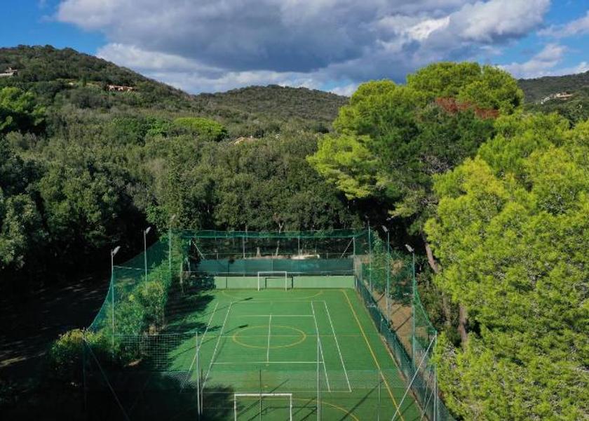 Tuscany Castiglione della Pescaia Tennis court