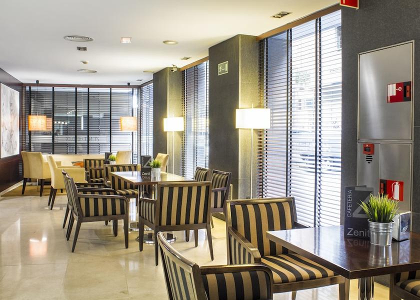 Catalonia Lleida Bar (on property)