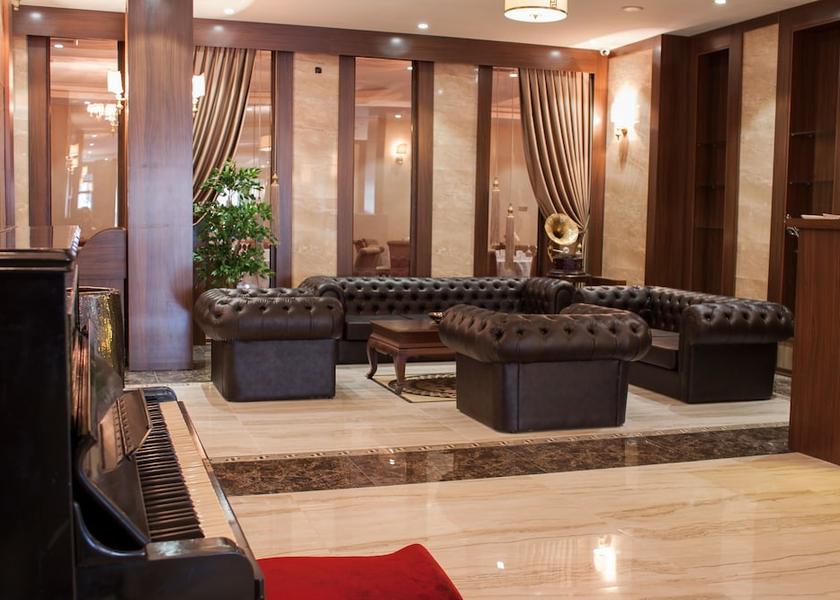 Bursa Bursa Lobby sitting area