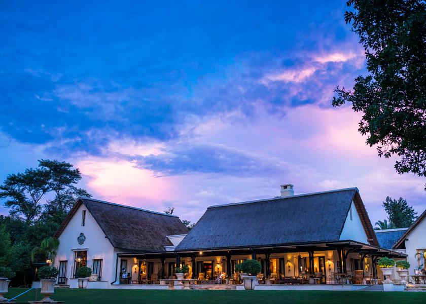  Livingstone exterior view