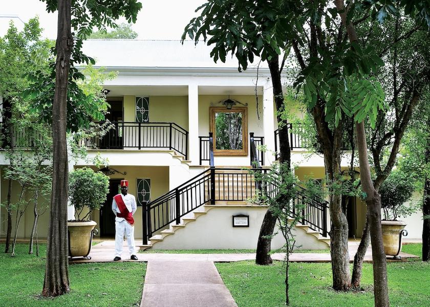 Southern Livingstone Front of property