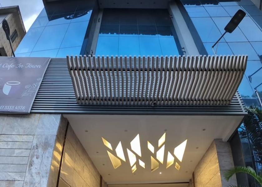 Chittagong Division Chittagong Property entrance