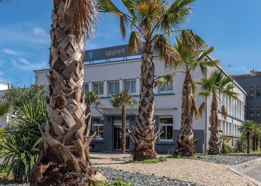 Brittany Lorient Front of property