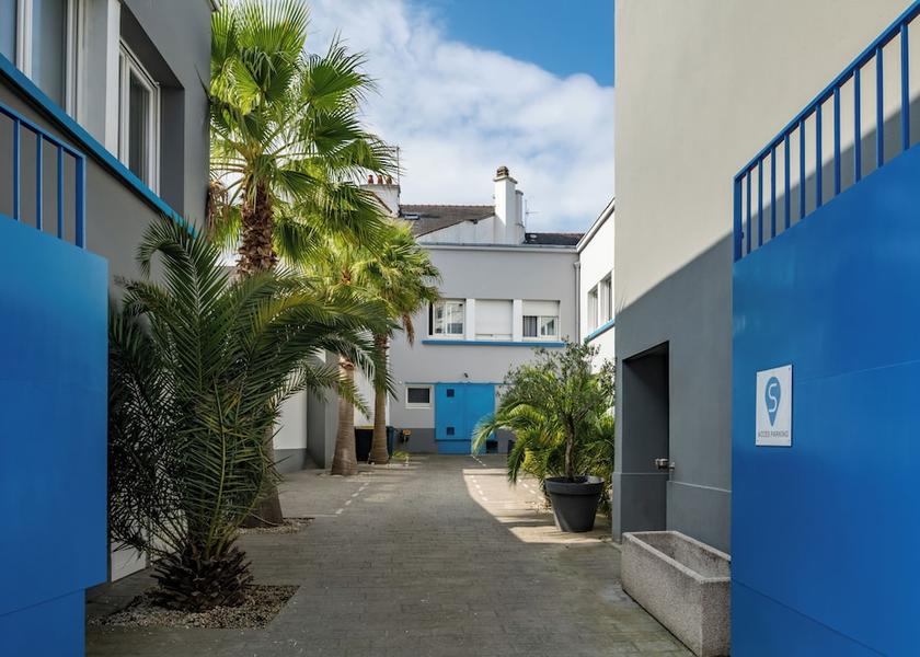 Brittany Lorient Parking