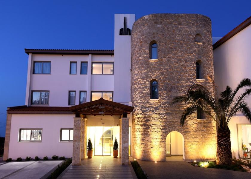 Paphos Droushia Property entrance