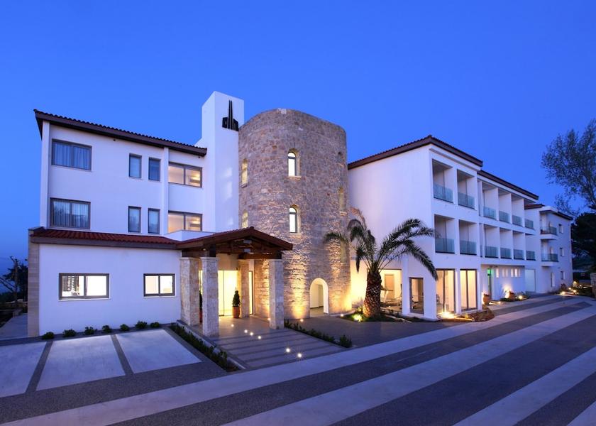Paphos Droushia Front of property