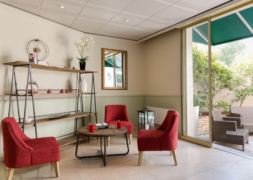 Ile-de-France Rueil-Malmaison Reception
