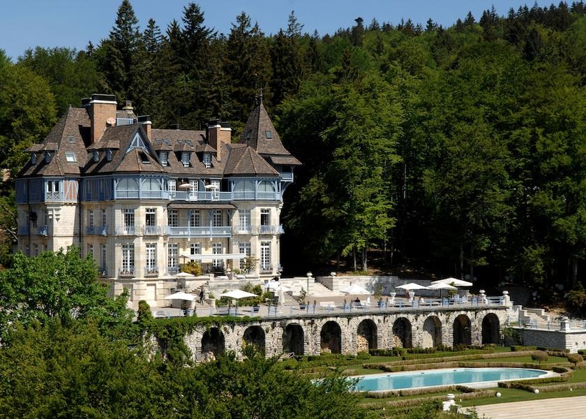 Auvergne-Rhone-Alpes Cruseilles Facade
