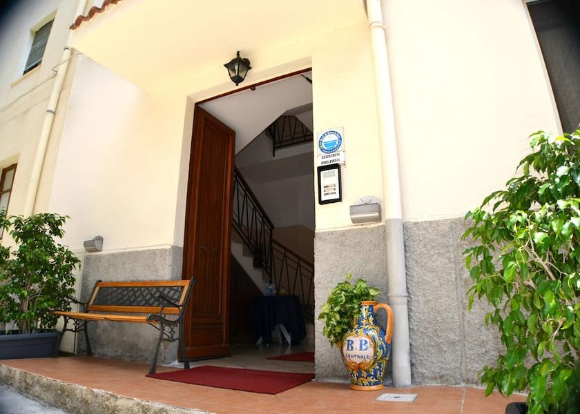 Calabria Reggio Di Calabria Entrance