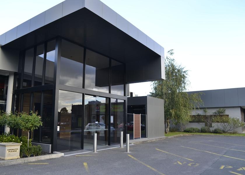 Victoria Croydon Exterior Detail