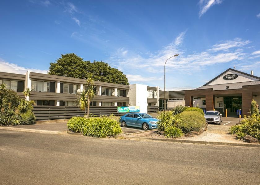 Victoria Melbourne Facade