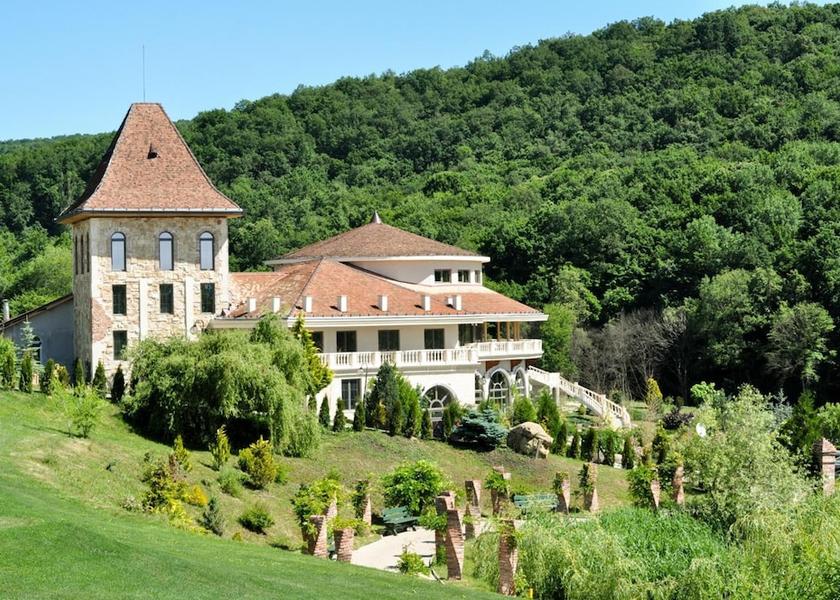  Cluj-Napoca Exterior Detail