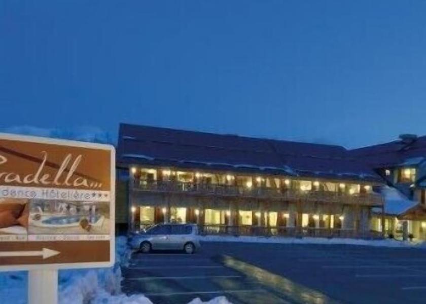 Occitanie Bolquere Facade