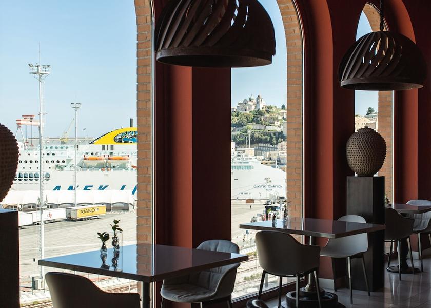 Marche Ancona Restaurant