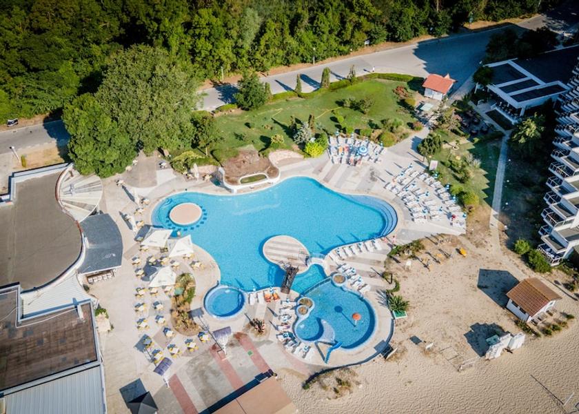  Albena Pool