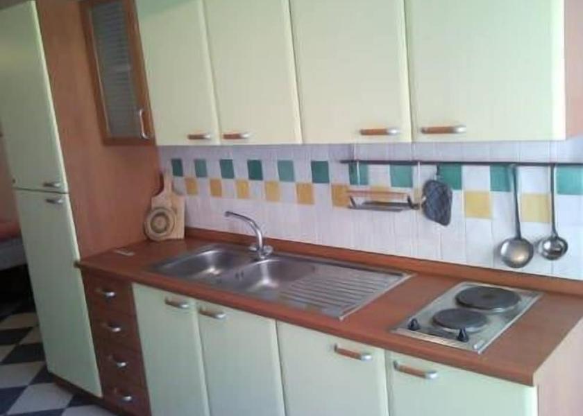 Sicily Vittoria Kitchenette