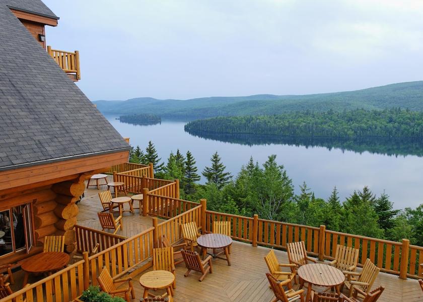Quebec Saint-Alexis-des-Monts Terrace/patio