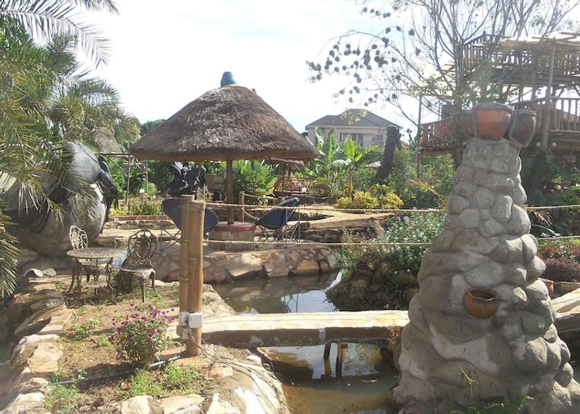 Central Region Entebbe Exterior Detail