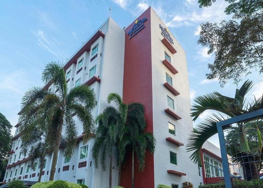  Quezon City Exterior