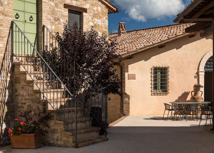 Umbria Valtopina Exterior Detail