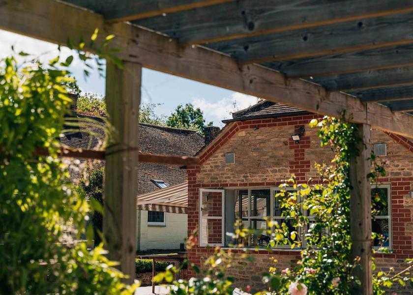 England Wantage Exterior Detail