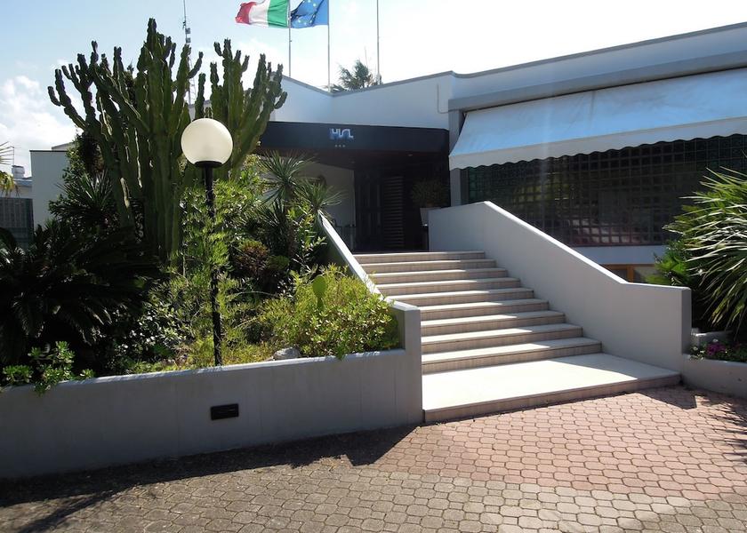 Puglia Santa Cesarea Terme Entrance