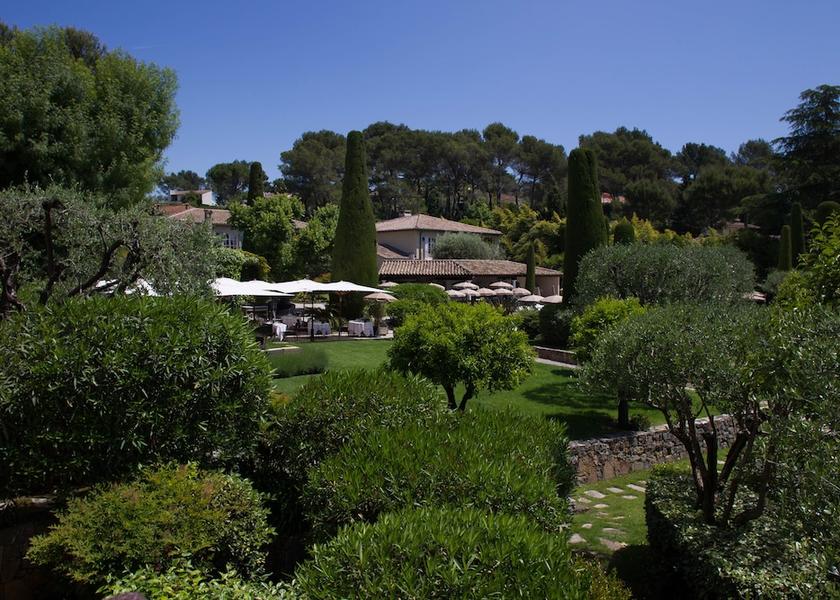Provence - Alpes - Cote d'Azur Mougins Property Grounds