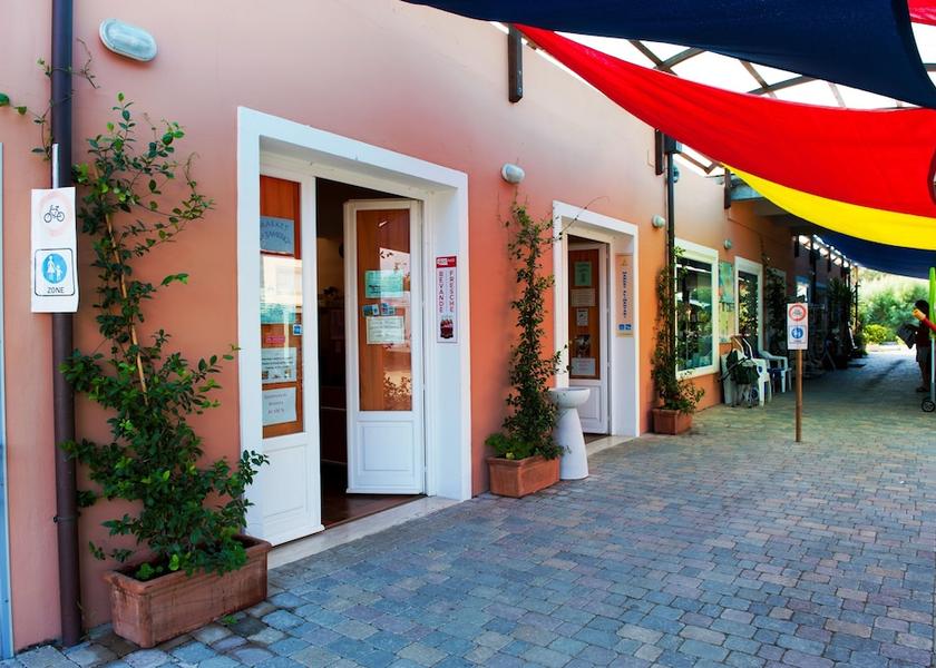 Tuscany Cecina Exterior Detail