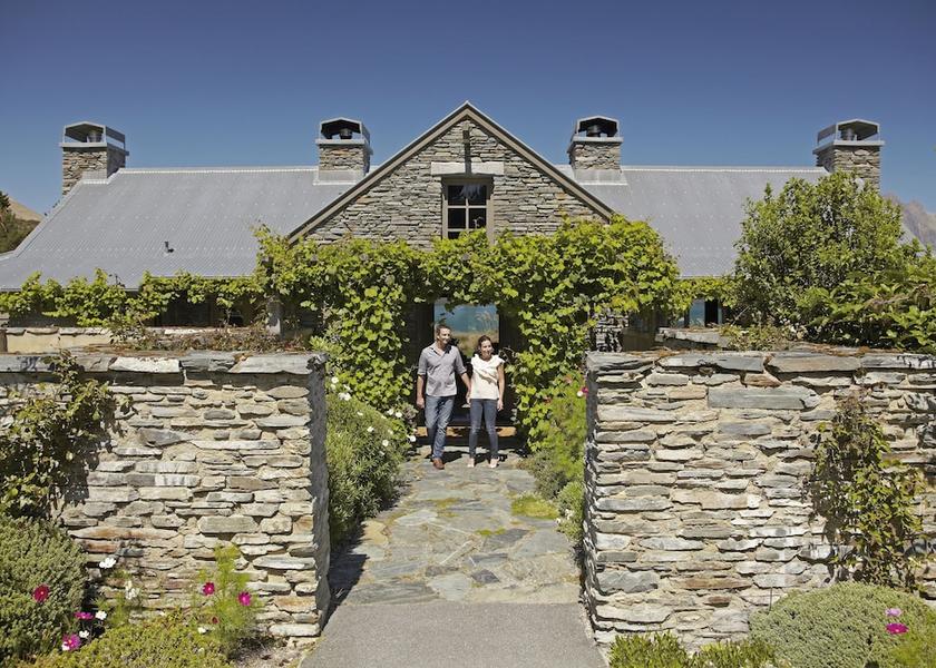 Otago Glenorchy Front of property