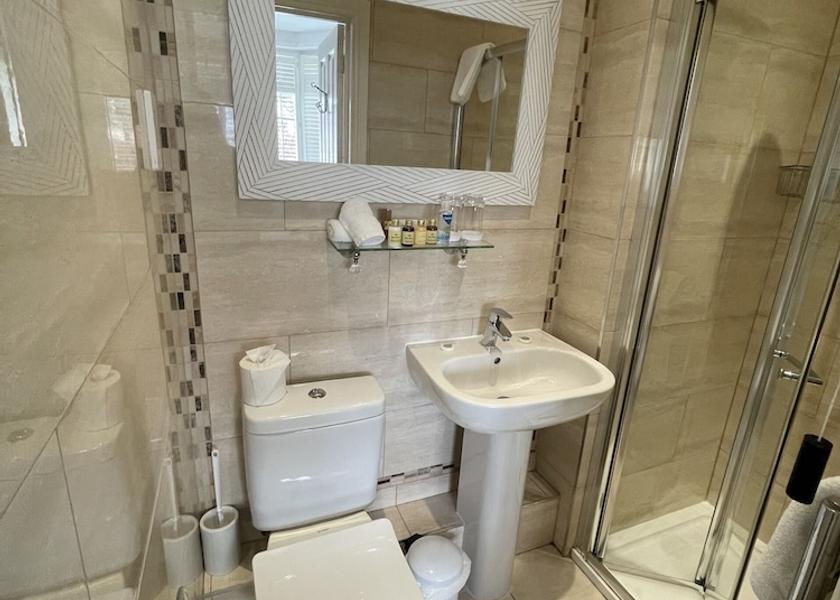 England Christchurch Bathroom