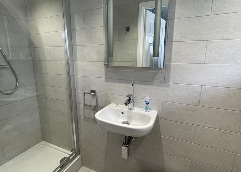 England Christchurch Bathroom