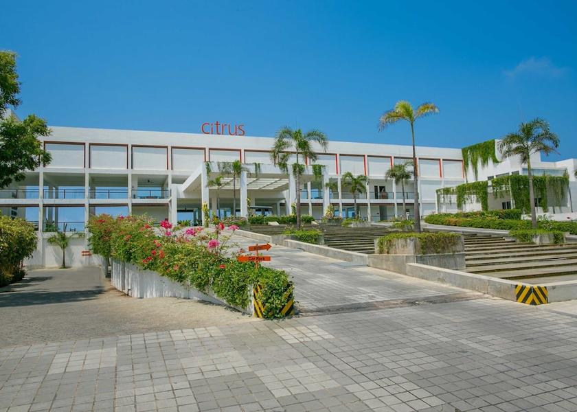 Kalutara District Wadduwa Exterior Detail