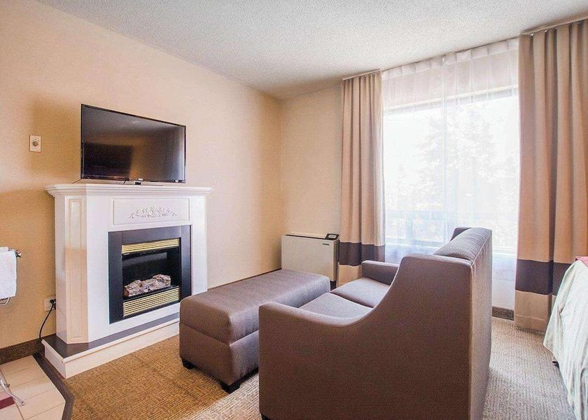 New Brunswick Bathurst Room