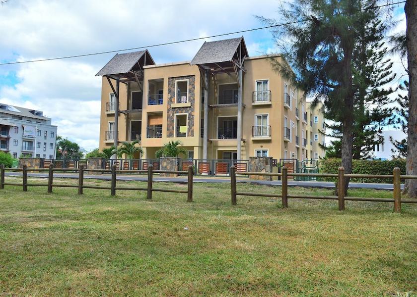 MU Mauritius Facade