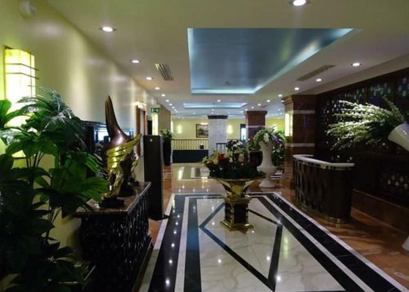  Algiers Lobby