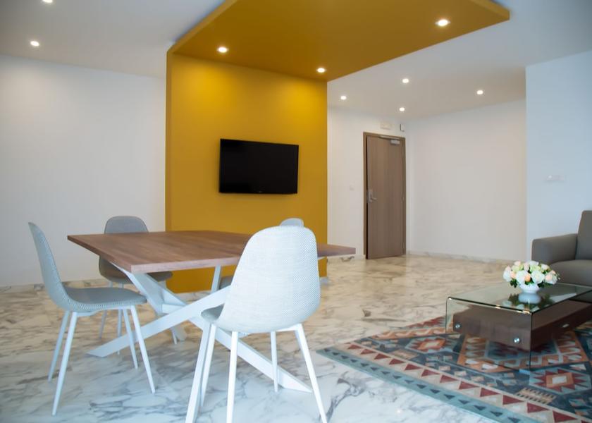  Dakar Breakfast Area