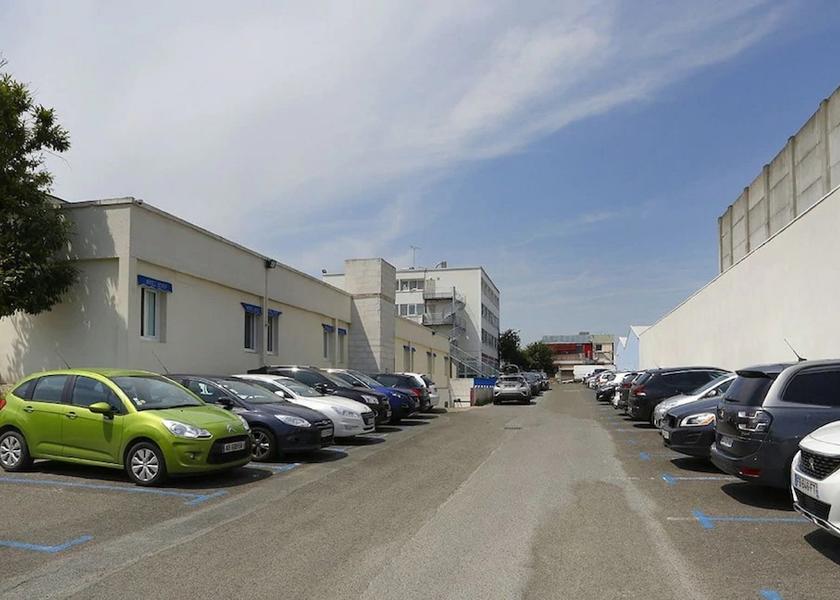 Ile-de-France Orly Parking