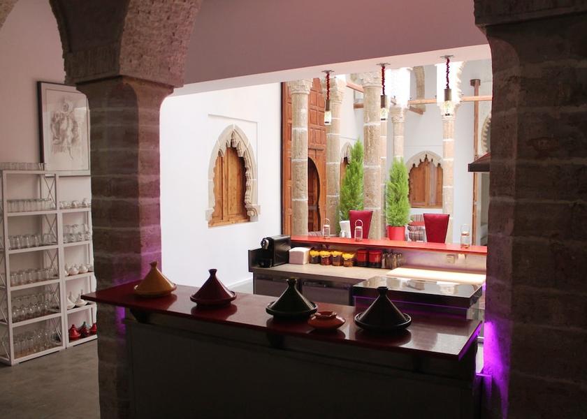  Rabat Bar